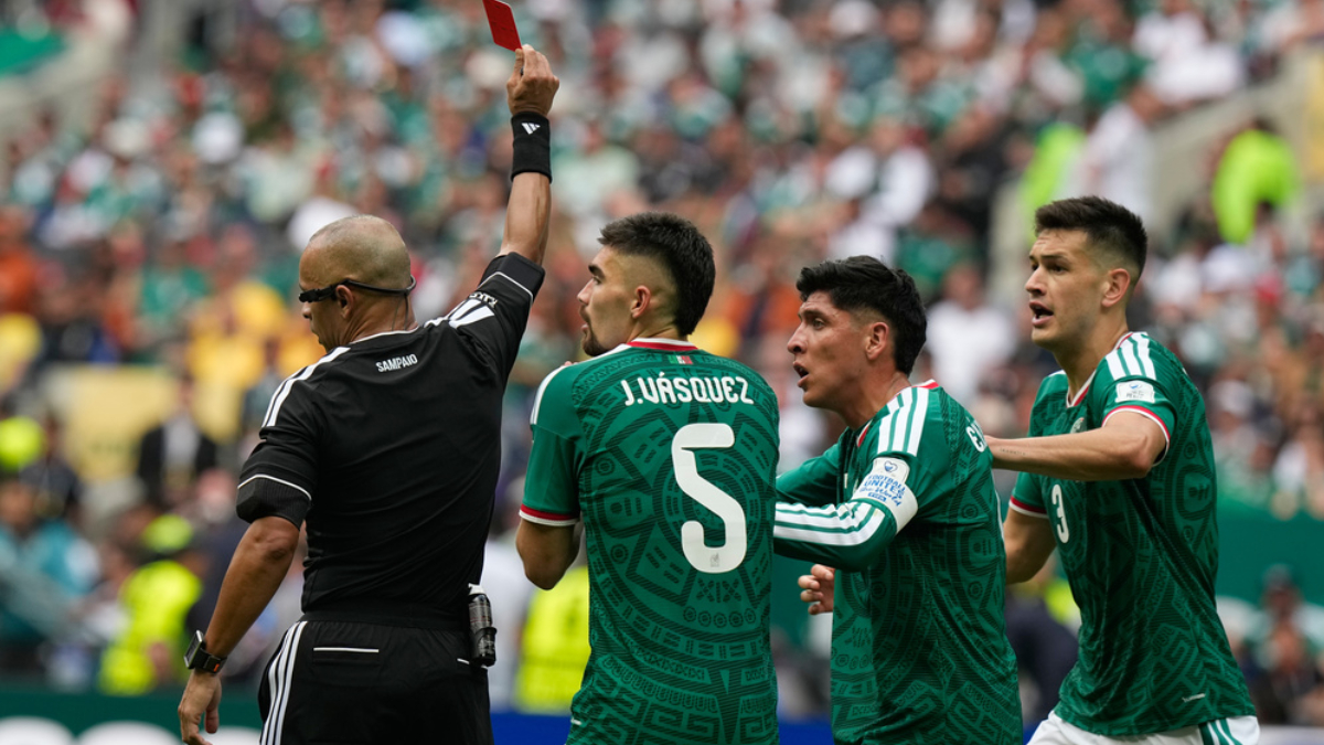 ArbitrosSeleccionMexicanavsCoreadelSur