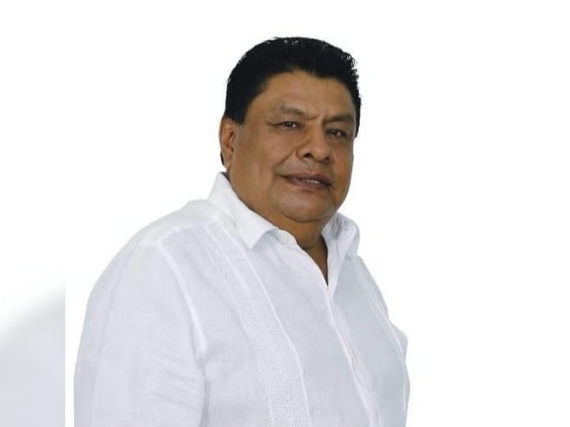 Matan a tiros a exalcalde cuando conducía un vehículo en Igualapa, Guerrero
