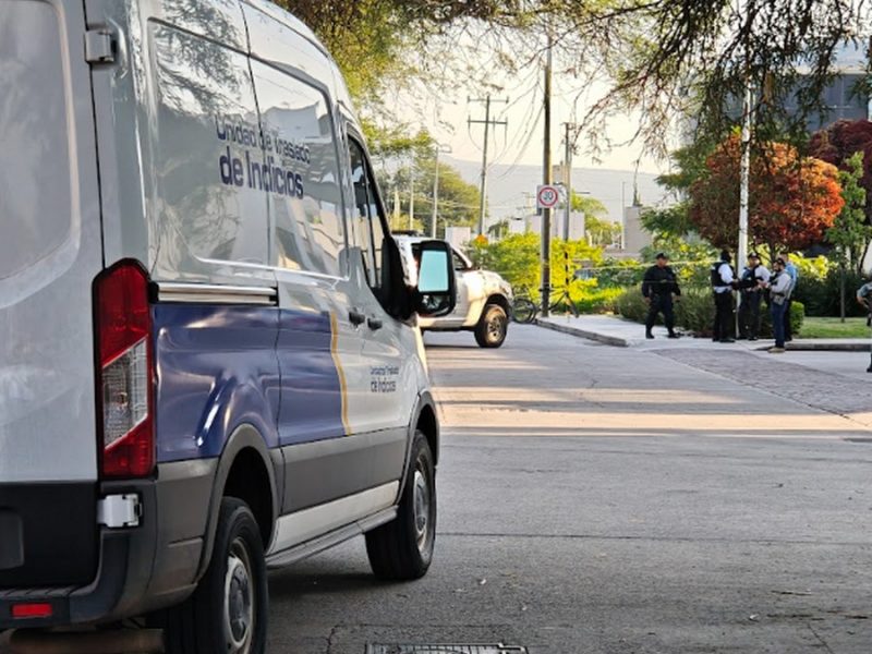 Hieren a dos jóvenes que iban en moto durante ataque armado en Celaya