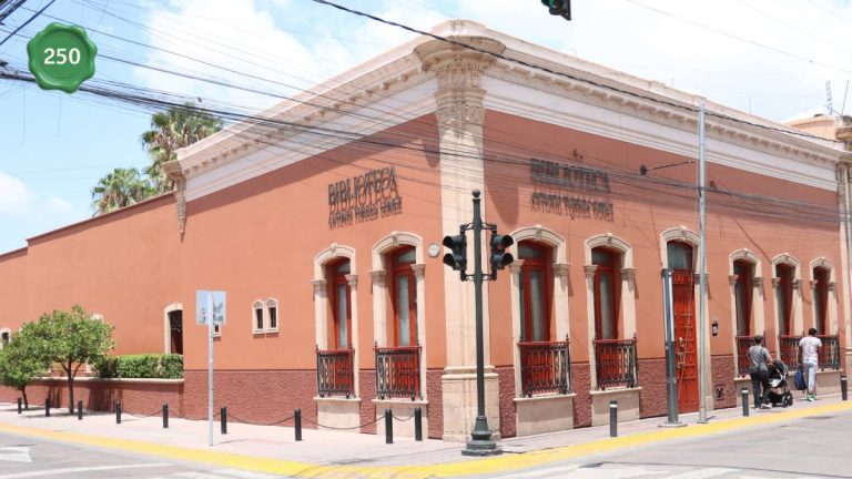 Biblioteca Antonio Torres Gómez
