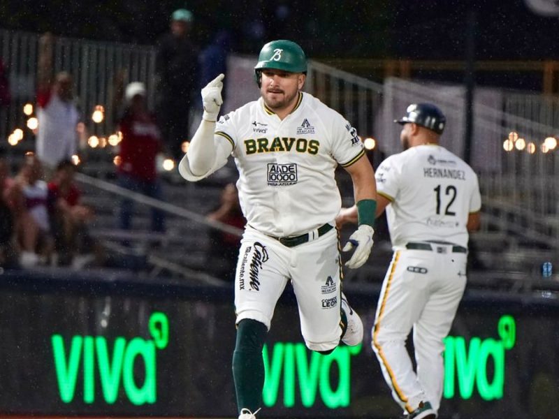 Bravos de León vuelve a ganar a Pericos de Puebla y se lleva la serie