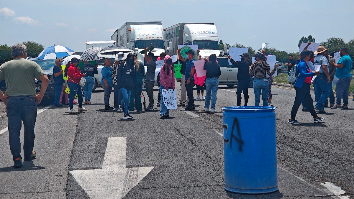 Cierran autopista Villagrán