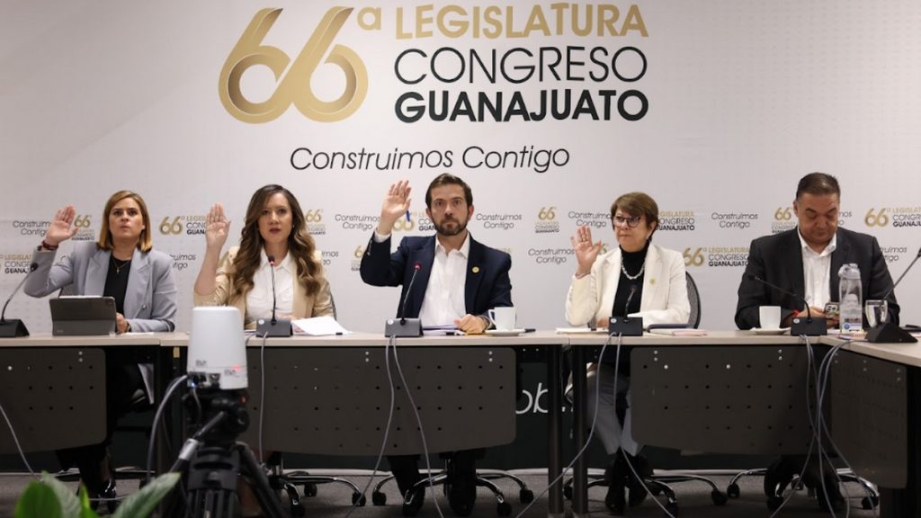 Comisión de Hacienda auditoría a León