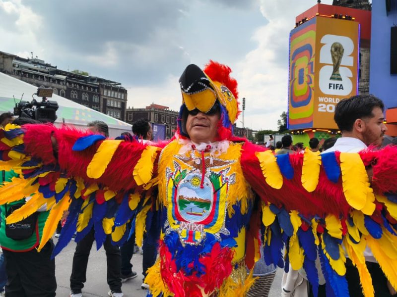 Cóndor ‘Tito’ llega a CDMX para apoyar a la Selección de Ecuador 