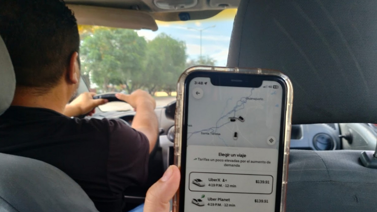 Conductores de Uber y Didi