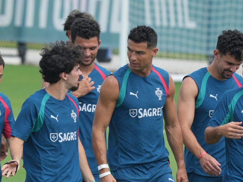 Cristiano y Portugal buscan liderato del Grupo K y el partido ante Colombia se podrá ver por señal abierta