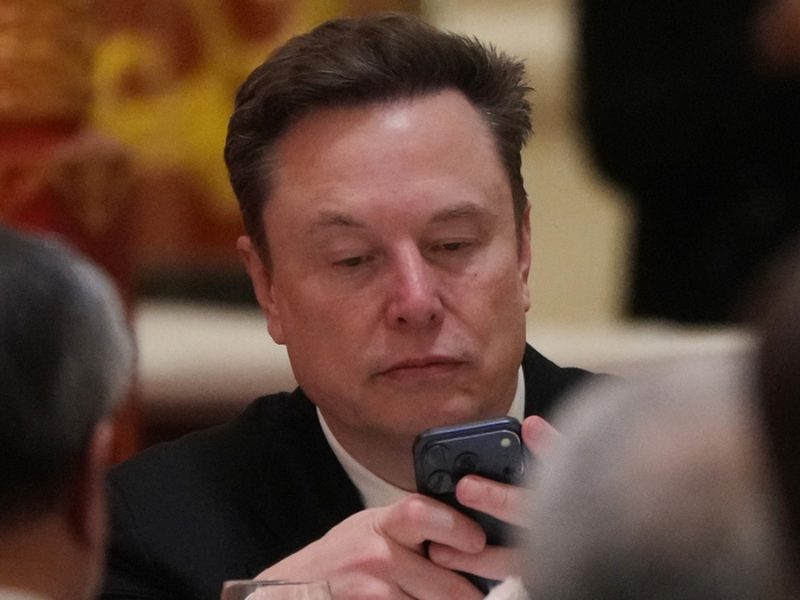 Elon Musk es el primer billonario del mundo tras salida a bolsa de SpaceX; ambiciona colonizar Marte
