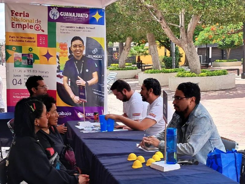 Ofrecen más de 500 empleos en Feria LGBTTTIQ+ de León