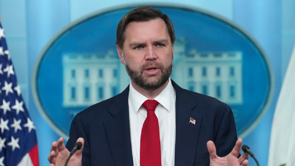 JD Vance viaje Suiza
