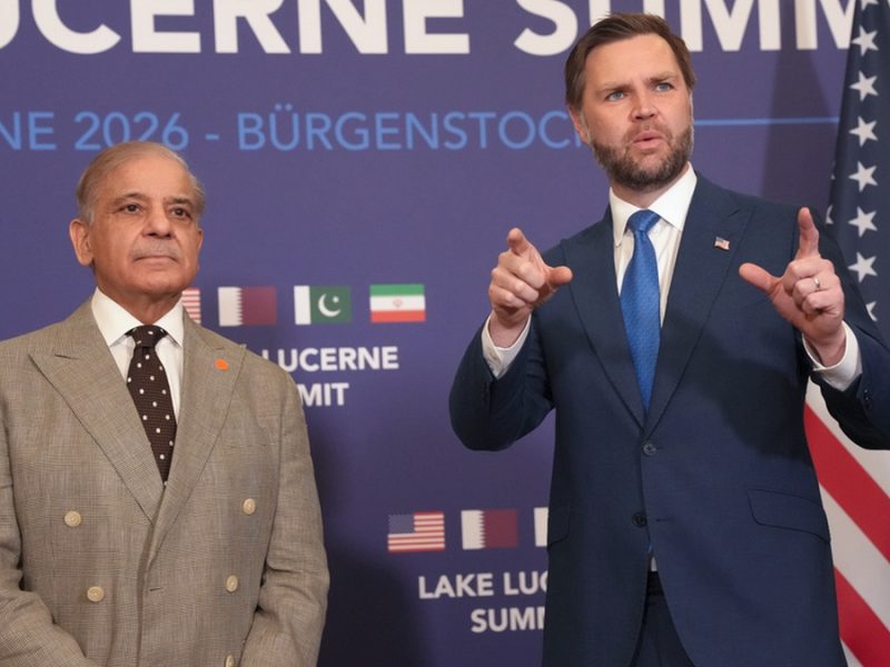 Complica Trump acuerdo de paz con Irán mientras JD Vance negocia programa nuclear y estrecho de Ormuz