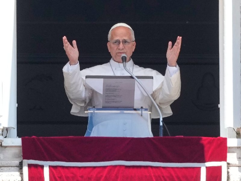 Papa nombra a mexicana-estadounidense para dirigir las comunicaciones del Vaticano