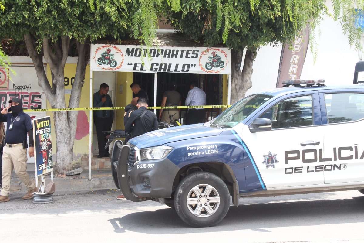 Matan El Gallo expolicía León (1)