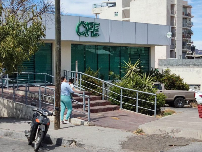 Habitantes de Moroleón y Uriangato denuncian cobros excesivos de CFE