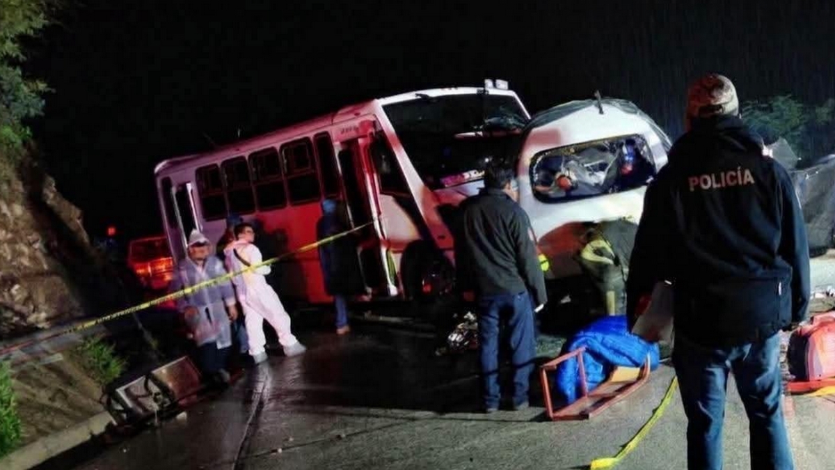 Mueren turistas de Gto en Tolantongo