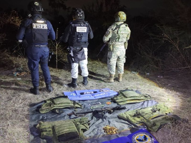 Se fugan sospechosos de operativo en Santa Rosa de Lima; aseguran fusil y equipo