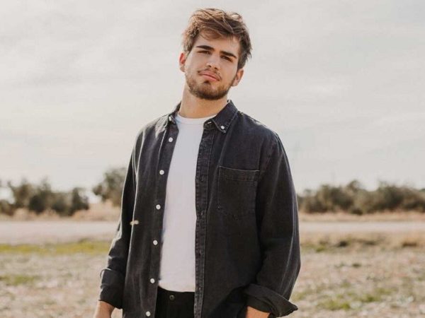 Pablo Moreno transforma la reconstrucción emocional en ‘Lejos’, adelanto de su nuevo disco ‘La Jaula’ 