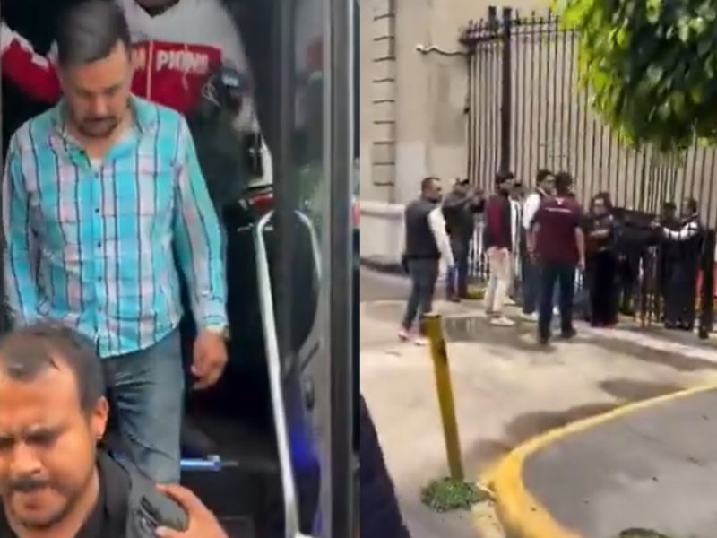 Retienen maestros durante cinco horas dentro de camión a dos funcionarios de Segob en CDMX