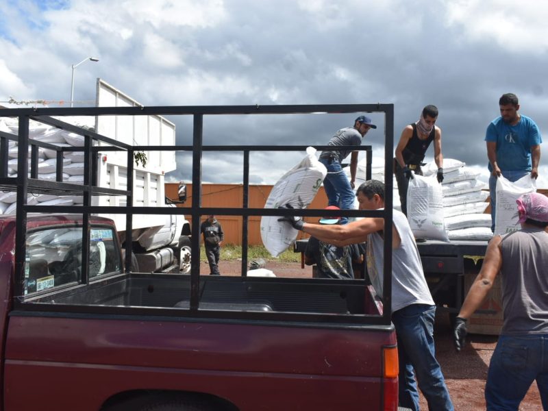 agricultores de Moroleón reciben fertilizante (3)