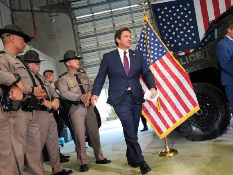 Con pretextos y trampas: Así cazan y triplican el arresto de migrantes en Florida
