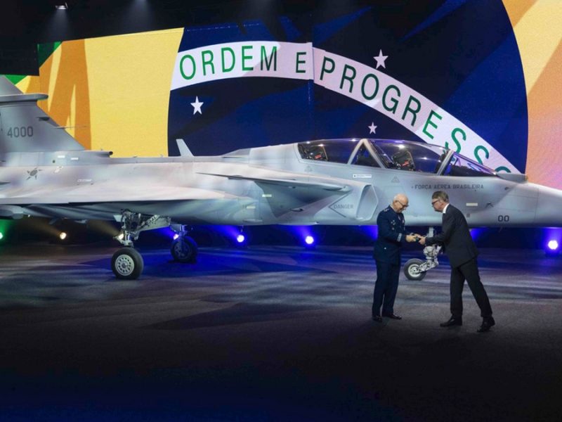 Busca Sedena adquirir 12 aviones de combate; tiene activos tres que fueron asignados en 1982