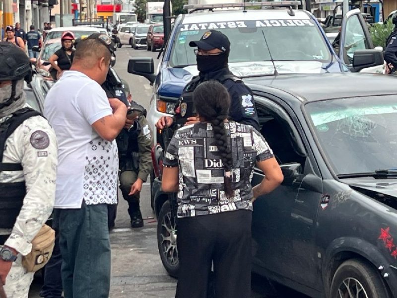 Se enfrentan a balazos civiles y agentes de FSPE en Irapuato