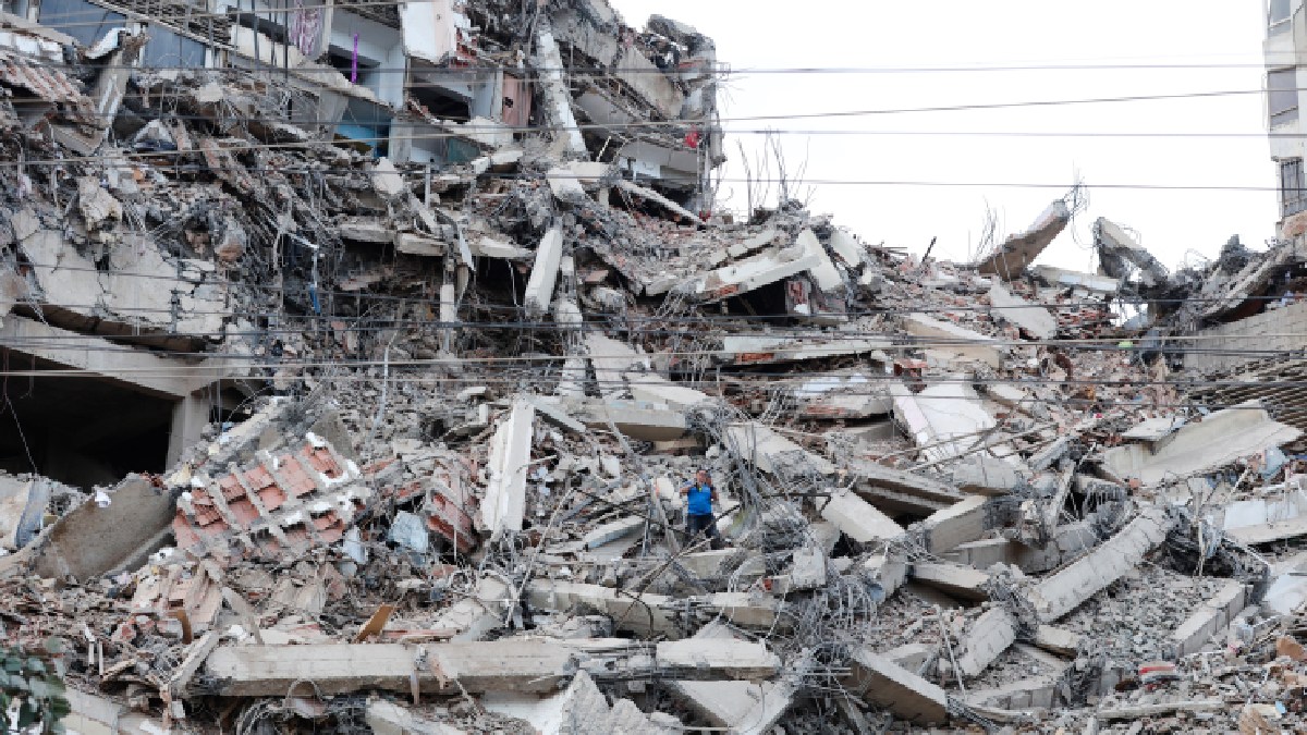 Líderes y celebridades ofrecen ayuda tras terremotos en Venezuela