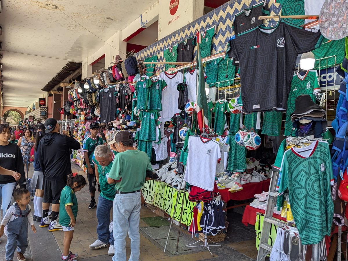 Comerciantes reportan aumento de ventas por partidos de la Selección Mexicana en Irapuato