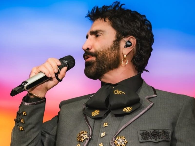 Alejandro Fernández, Julión Álvarez y Alfredo Olivas cantarán juntos y gratis