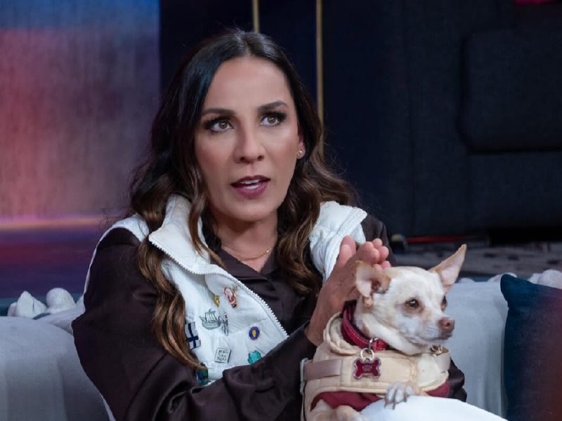 Consuelo Duval celebra a México con FOTO en brasier que le costó su divorcio