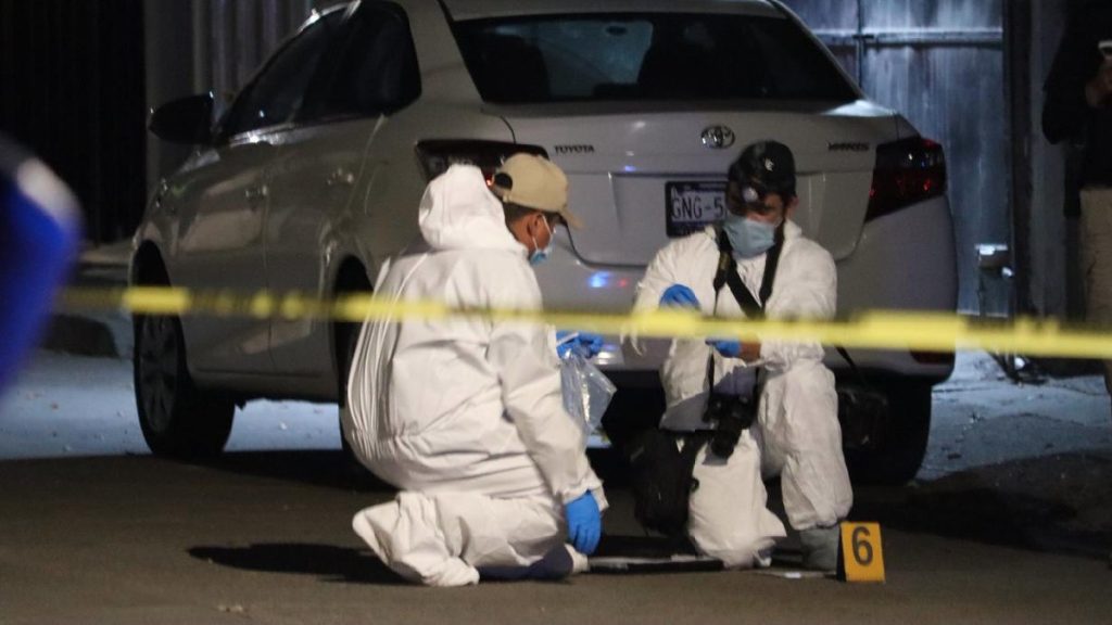 disparar a adolescente