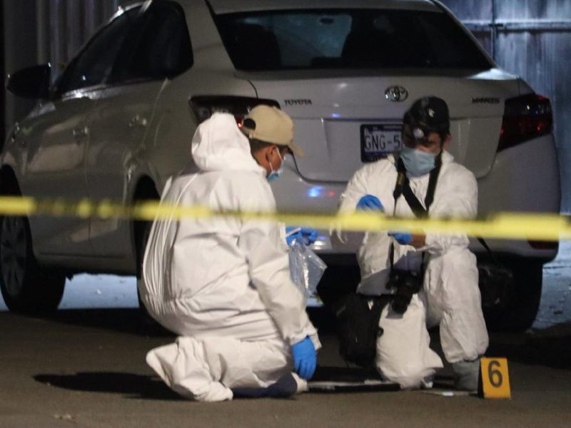 Irrumpen en vivienda para disparar a adolescente de 14 años