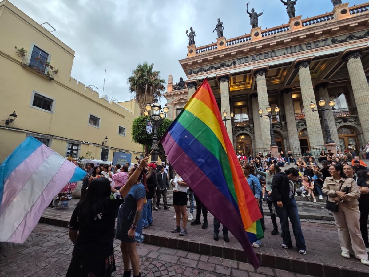 Cerca de 500 personas marchan en Guanajuato capital contra la discriminación y los crímenes de odio