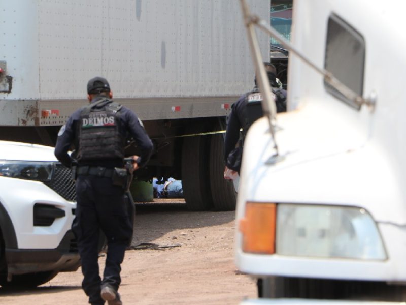 Asesinan a hombre en pensión de tráileres en Irapuato