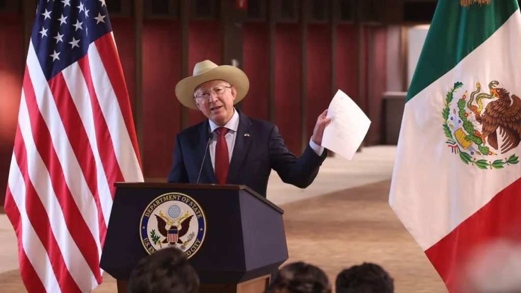 ken-salazar-amlo-mayo