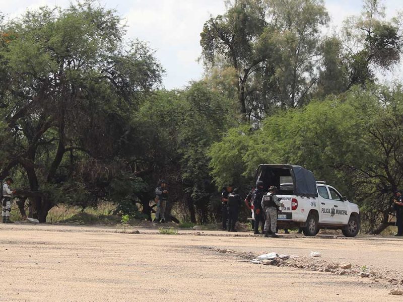 León: Entre montones de tierra encuentran cuerpo de hombre en cruce de Delta y bulevar Aeropuerto