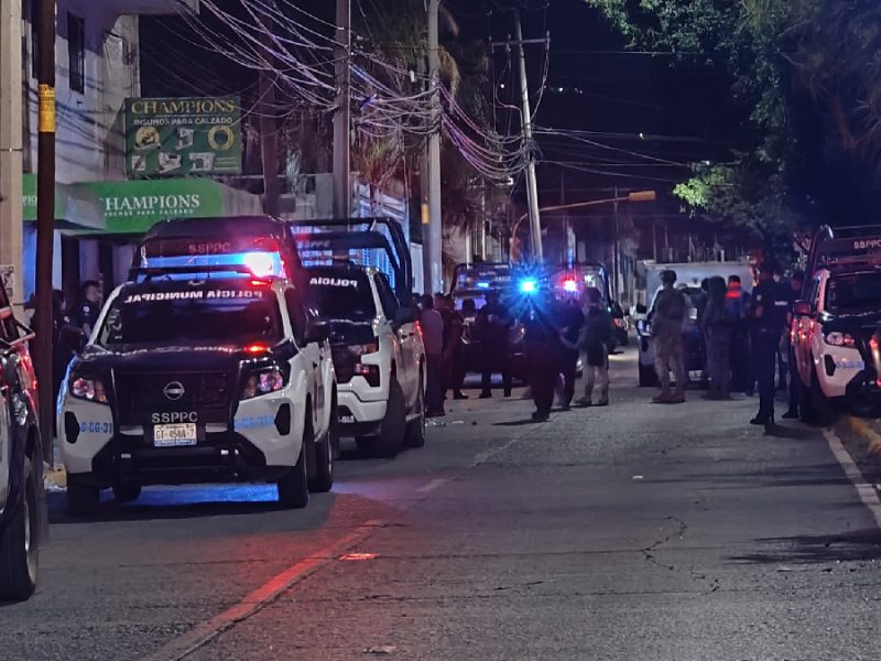 Pánico en fiesta de la Virgen de la Luz: Riña con palos, machetes y armas deja una mujer muerta en León