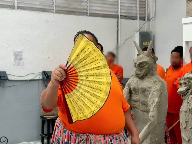 Orgullo tras las rejas: Vivir la diversidad y el teatro en una cárcel de Guanajuato