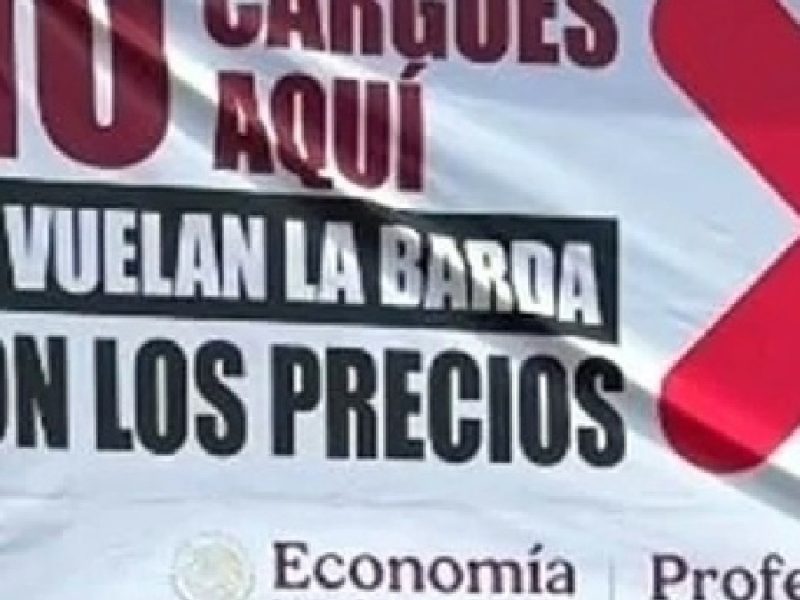Dificulta vacío legal bajar lonas que advierten  precios altos en gasolineras
