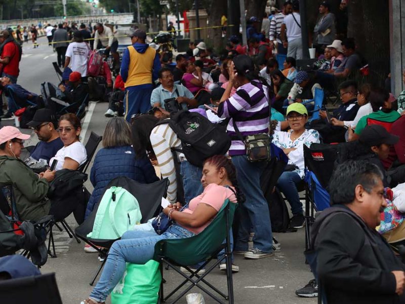 CNTE sitia Paseo de la Reforma y toma de forma simultánea sedes de Afores