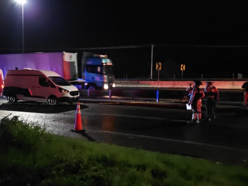Fallece mujer motociclista en accidente en el entronque hacia el Trébol de los de Apaseos
