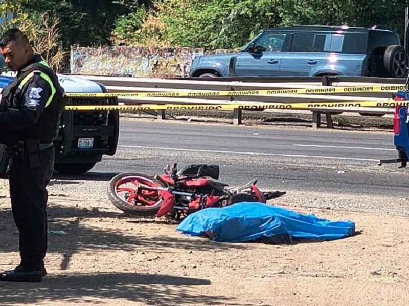 Muere mujer de Irapuato en accidente en motocicleta sobre la carretera Silao-León