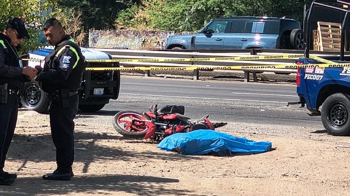 mujer muere en accidente de motocicleta