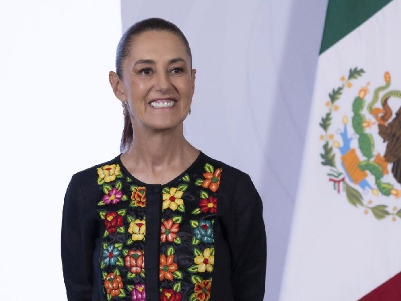 Sheinbaum abrirá discusión por regulación de redes sociales e IA