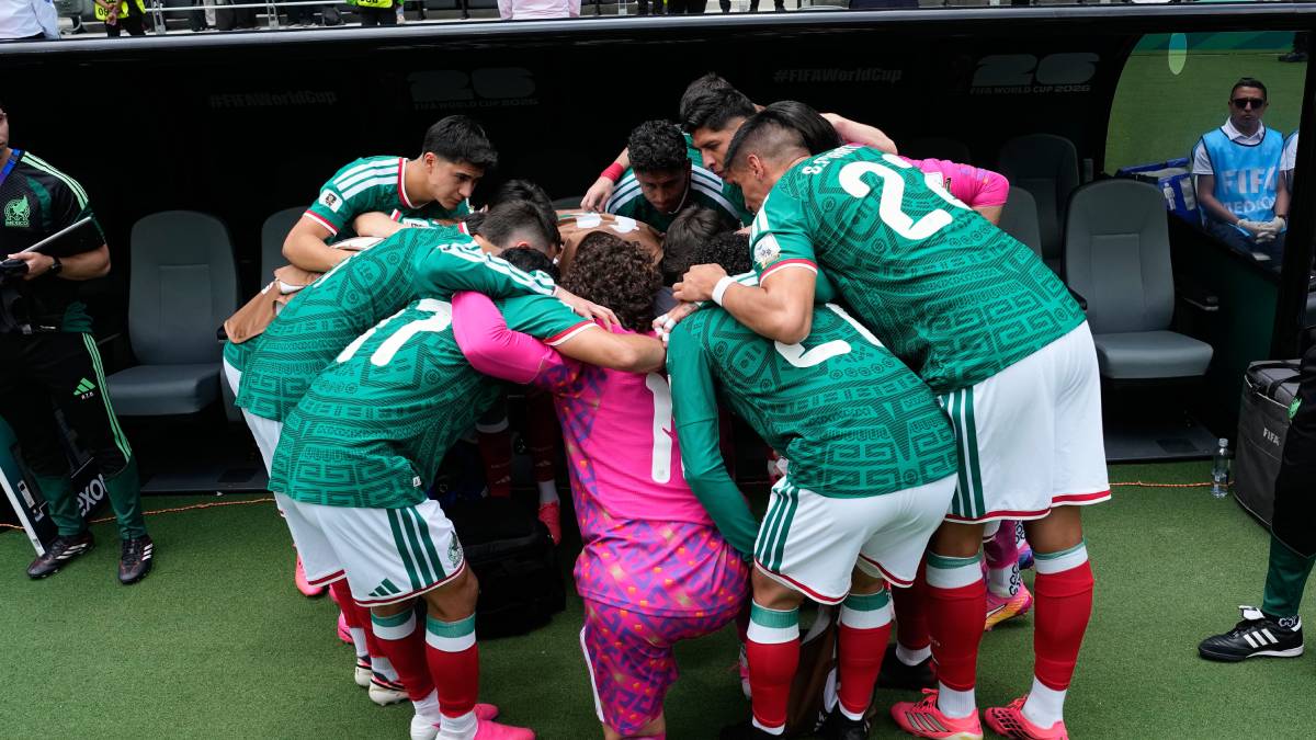 Alineación México vs Corea del Sur: Cambios de Javier Aguirre por baja de César Montes - Foto: AP.