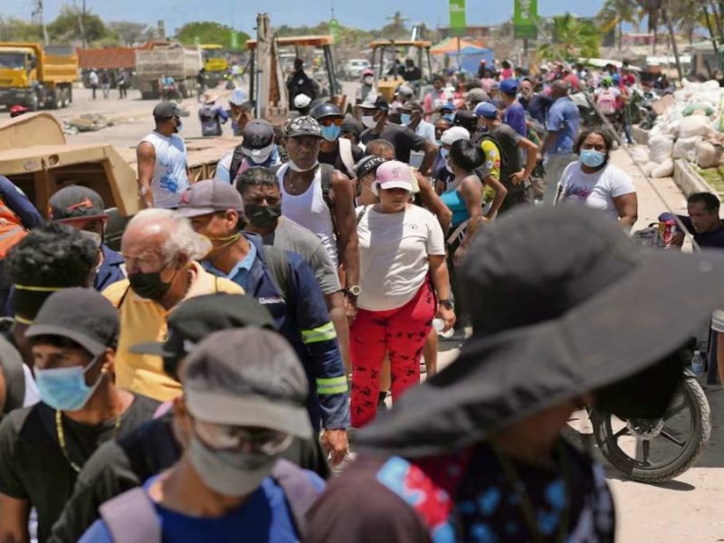 Muertos por terremotos en Venezuela ya son 1,943; familiares recuperan sus cuerpos