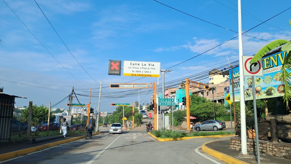 La Alcaldesa de Guanajuato no descartó dar marcha atrás al sistema de semáforos instalados en Marfil.