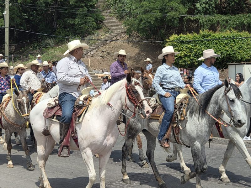 La tradicional cabalgata a la cueva de San Ignacio 3