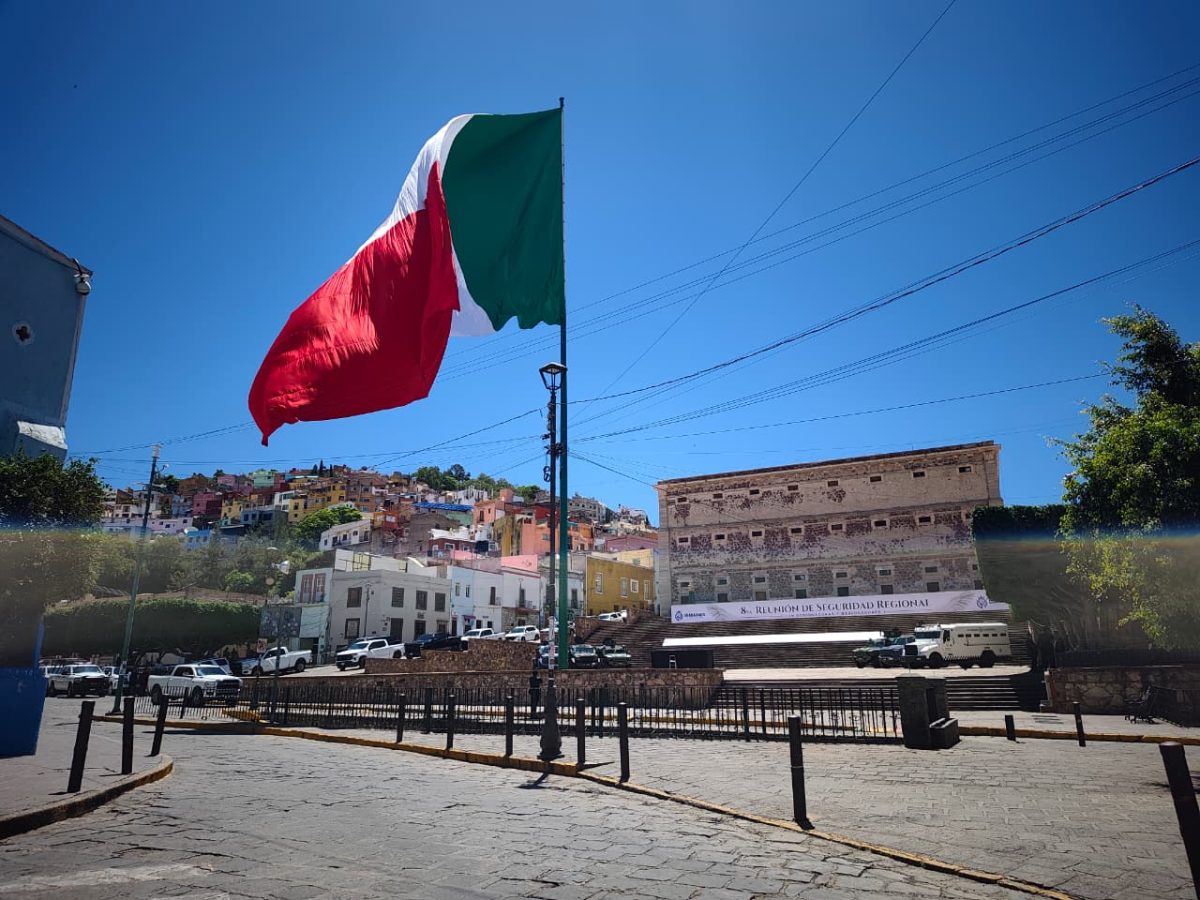 Blindan zona de la Alhóndiga en Guanajuato por reunión de Libia con gobernadores