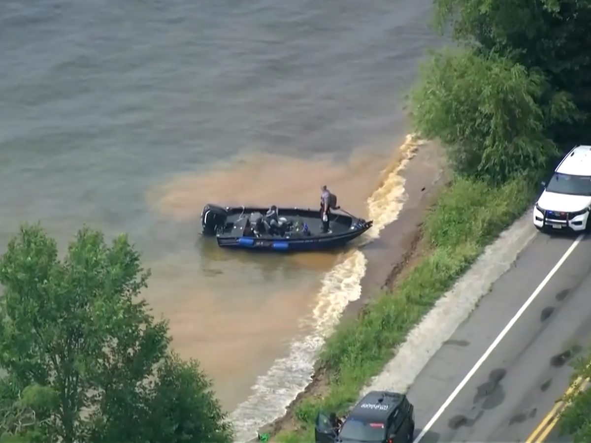 Tragedia en el 4 de julio: Mueren tres niños al volcar su lancha por tormenta en Wisconsin
