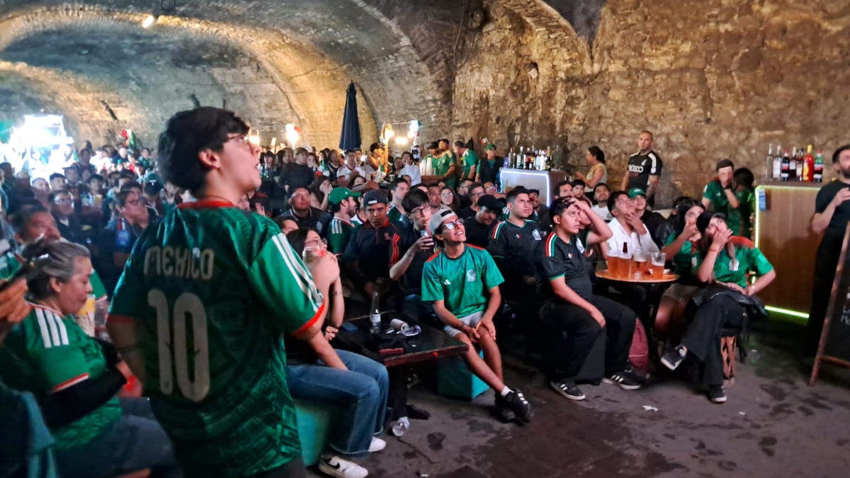 Aficionados en la Subterránea en Gto 1